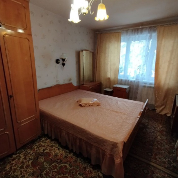 Фото Продам 2-х комнатную квартиру на кв. Солнечный