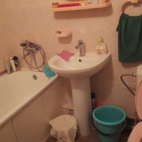 Фото Продам 2-х комнатную квартиру на кв. Солнечный