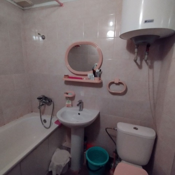 Фото Продам 2-х комнатную квартиру на кв. Солнечный