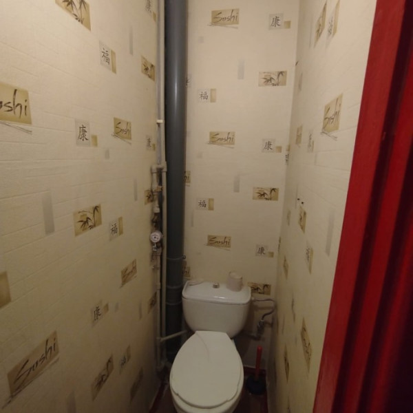 Фото № 6595 Продам 3х комн. квартиру в р-не маг. "Камелия"