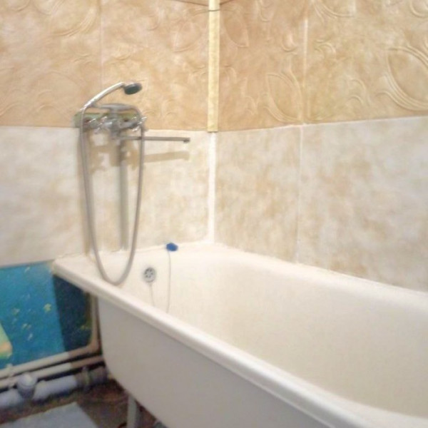 Фото Продам 1-к квартиру в Луганске на кв. Шевченко