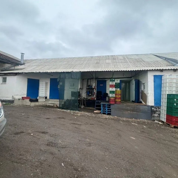 Фото Продам готовый арендный бизнес (полностью арендована на долгий срок), база с морозильно- холодильным оборудованием, г. Луганск, с. Роскошное.