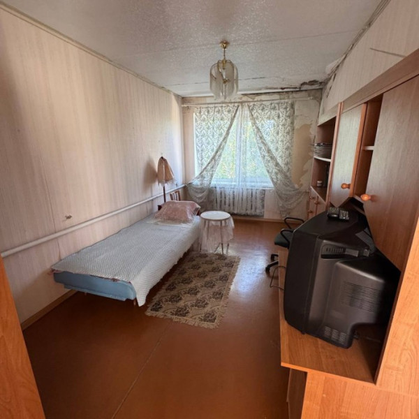 Фото Продам 2-х этажную квартиру на земле, в коттеджном доме, Станица Луганская (район Автостанции)