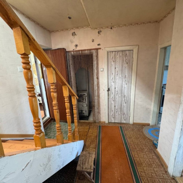 Фото Продам 2-х этажную квартиру на земле, в коттеджном доме, Станица Луганская (район Автостанции)