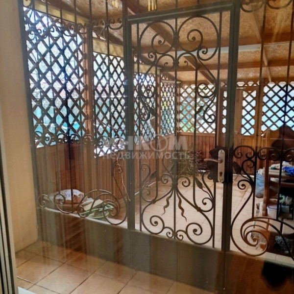 Фото Продам таунхаус в городе Луганск