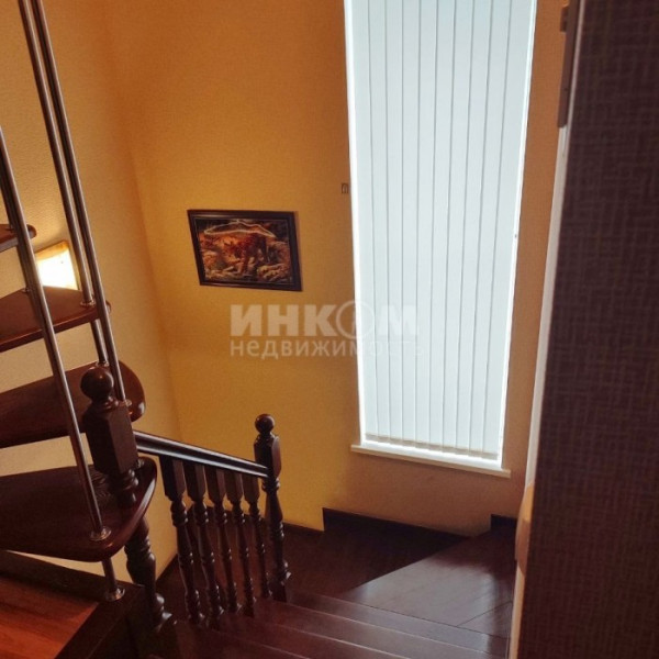 Фото Продам таунхаус в городе Луганск