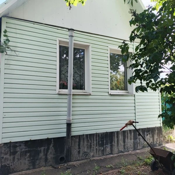 Фото Продается дом в городе Брянка, посёлок Южная Ломоватка, ул. Новая.