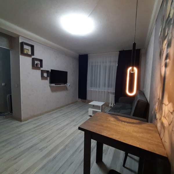 Фото №939 Продаётся 1 комн. кв-ра, ул. Ленина, р-н СШ № 17