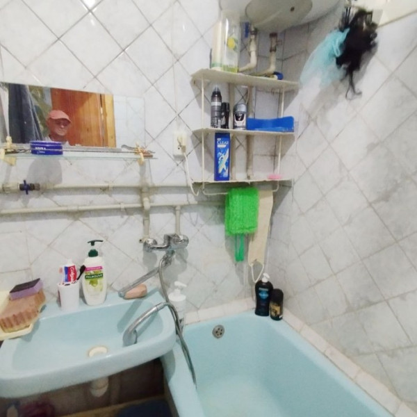 Фото Продам 2- х комнатную квартиру на кв. Солнечный