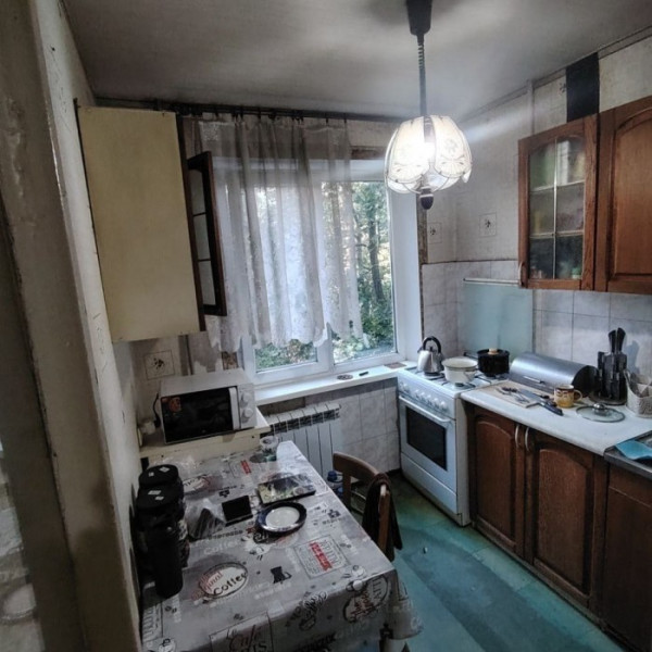 Продам 1-к квартиру по ул. 30 лет Победы, г. Луганск