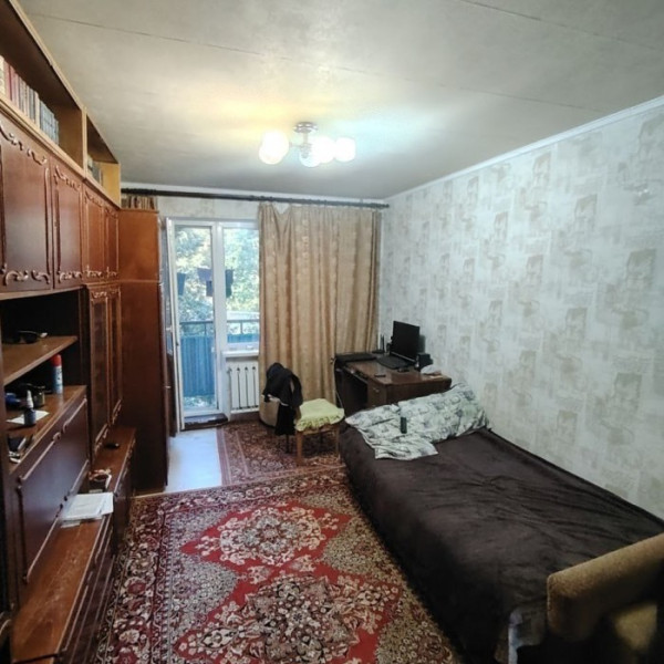 Фото Продам 1-к квартиру по ул. 30 лет Победы, г. Луганск