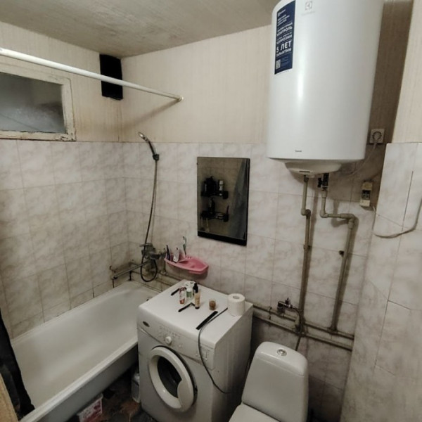 Фото Продам 1-к квартиру по ул. 30 лет Победы, г. Луганск