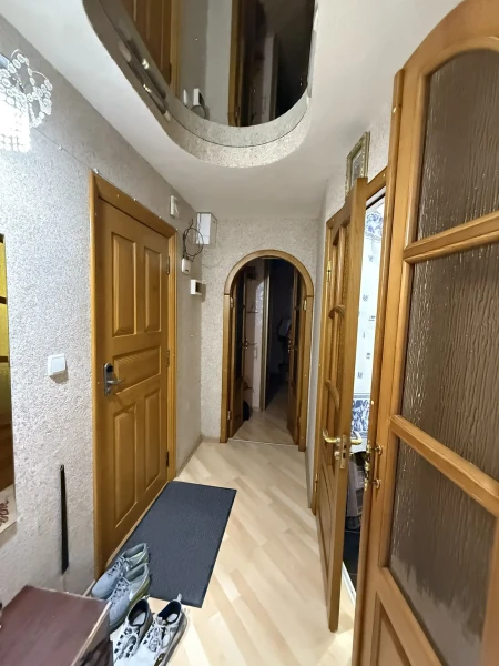 Фото Продаётся 2-комнатная квартира в городе Стаханов, ул. Курченко, д. 18.