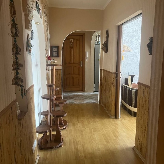 Фото Продам 3к кв. Мирный 1