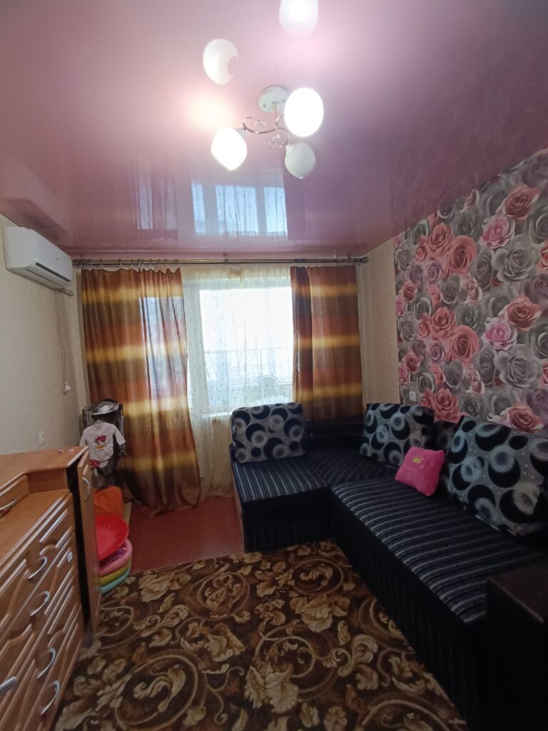 №1002 Продается 2-х комнатная квартира по ул. Гмыри, р-н 6 школы,