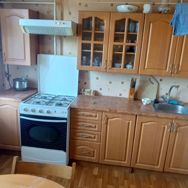 Фото Продаётся 2-комнатная квартира в городе Брянка, микрорайон 4, дом 35.