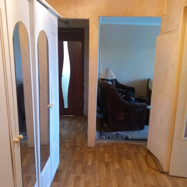 Фото Продаётся 2-комнатная квартира в городе Брянка, микрорайон 4, дом 35.