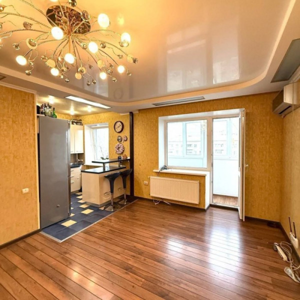 Фото Продам 2-х комн квартиру с АО в городе Луганск городок Пархоменко