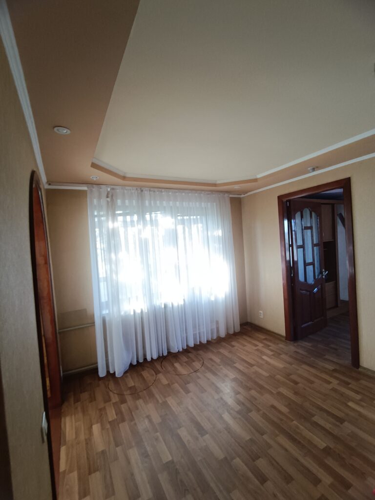 № 552 Продаётся 2-х комн. кв-ра ул. Белинского