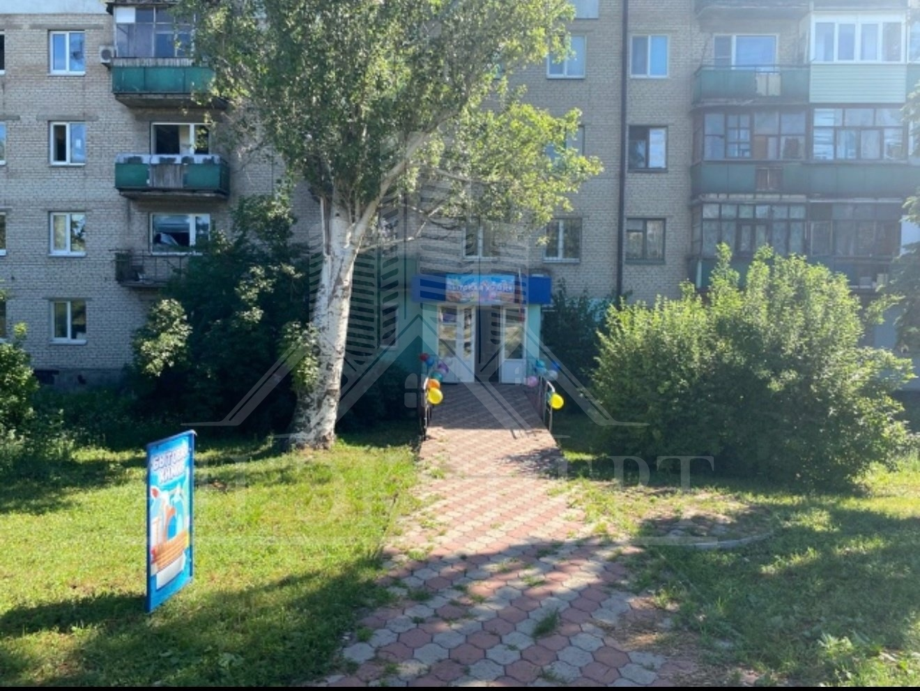 СДАМ В АРЕНДУ КОММЕРЧЕСКОЕ ПОМЕЩЕНИЕ (г. Лисичанск, ул. Свердлова)