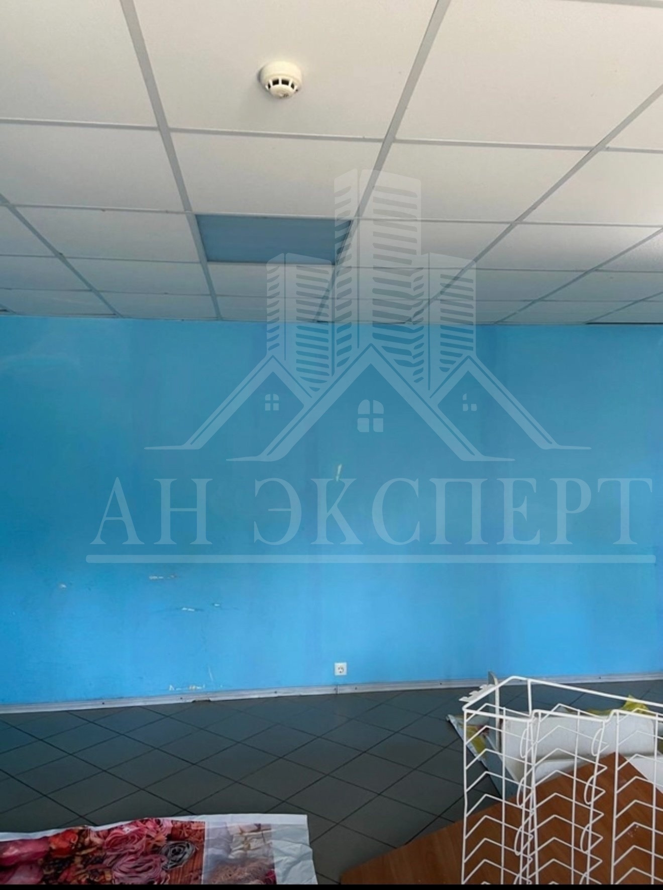 Фото СДАМ В АРЕНДУ КОММЕРЧЕСКОЕ ПОМЕЩЕНИЕ (г. Лисичанск, ул. Свердлова)