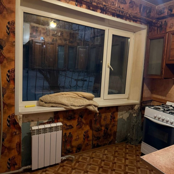 Продам 2 х комнатную квартиру кв. Ватутина