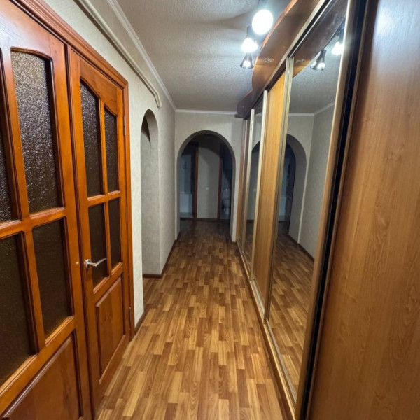 Фото Продам в самом Центре города 3-х комнатную квартиру ул. Коцюбинского.