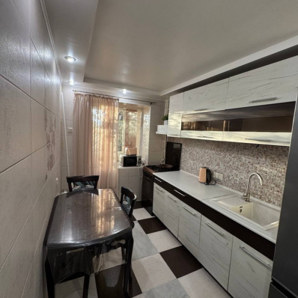 Фото Продам в самом Центре города 3-х комнатную квартиру ул. Коцюбинского.