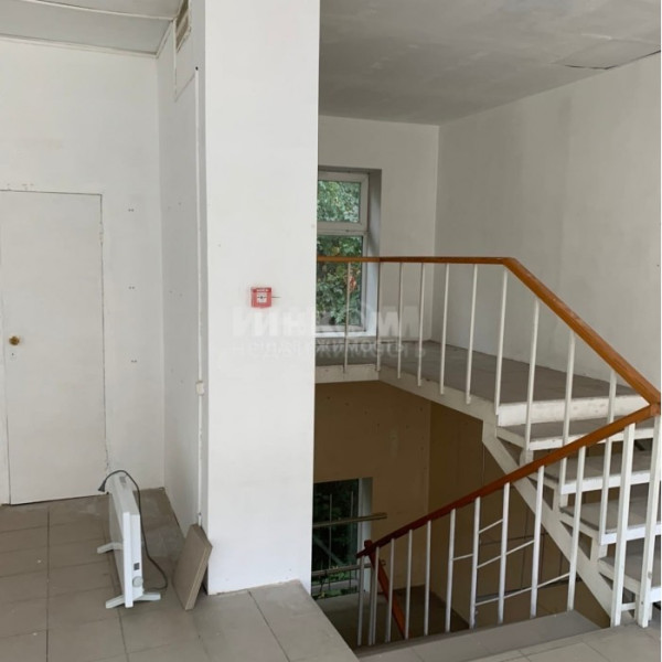 Фото Продам нежилое помещение 140 м2 в центре г. Луганск ул. Дзержинского