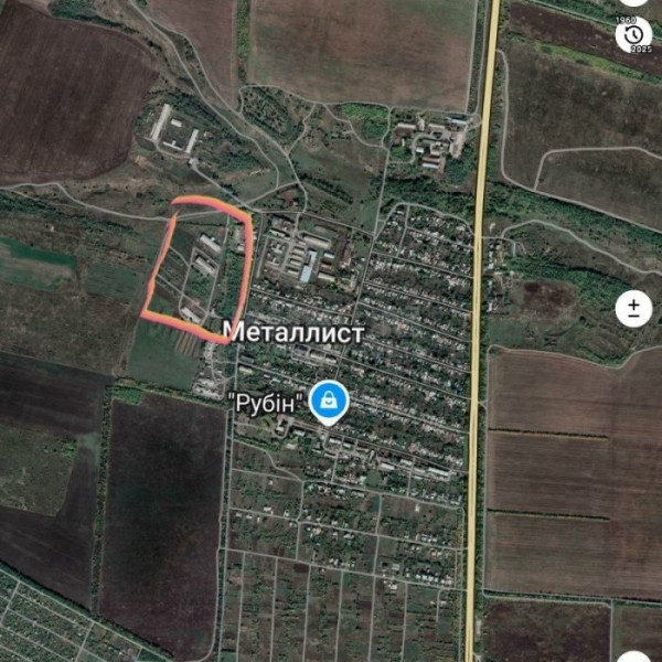 Продам ферму 1610.4 м2 в городе Луганск пос. Металлист