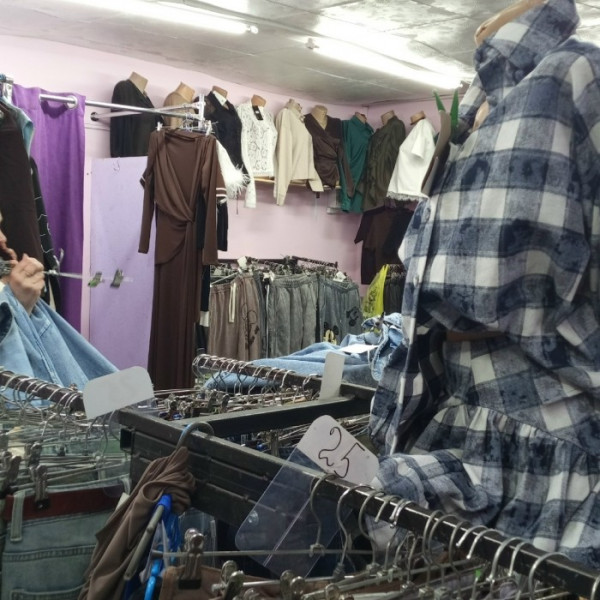 Фото № 3689 Продам торговое помещение