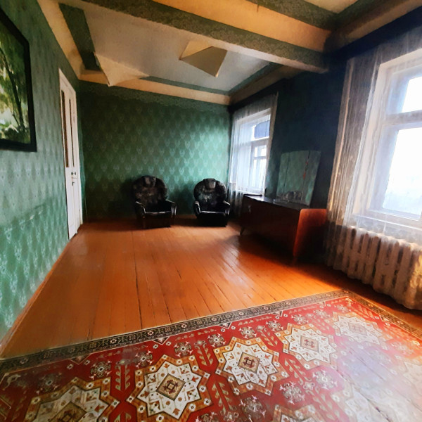 №845 Продаётся 3 комн. кв-ра,”Сталинка”, ул. Калинина, р-н ДК “Химика”