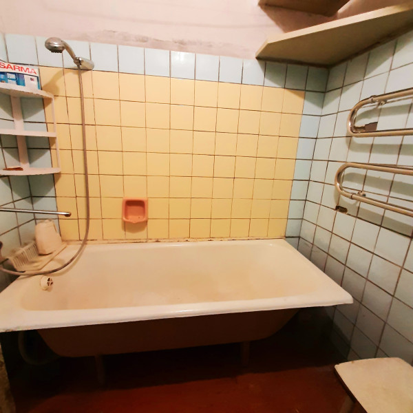 Фото №845 Продаётся 3 комн. кв-ра,”Сталинка”, ул. Калинина, р-н ДК “Химика”