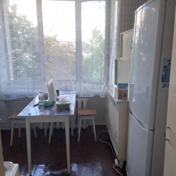 Фото Продам 3-х комн квартиру в Центре г. Луганск, улица 15- Линия