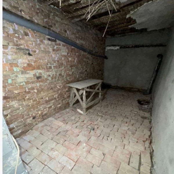 Фото Продам помещение 110 м2 в г Луганск район Цирка