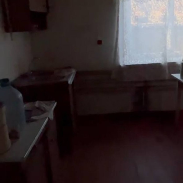 Фото Продам большой, добротный дом с. Валуйское Станица- Луганская