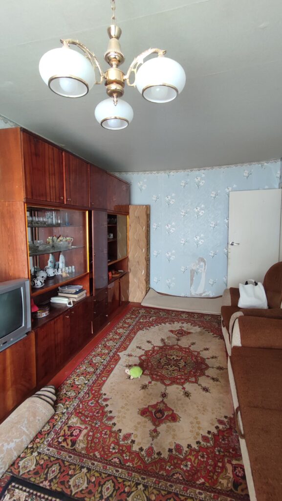 Фото №905 Продается 3-х комнатная квартира в г. Перевальске, район Матрешки
