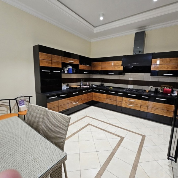 Фото Дом 300м2 ДК Строителей