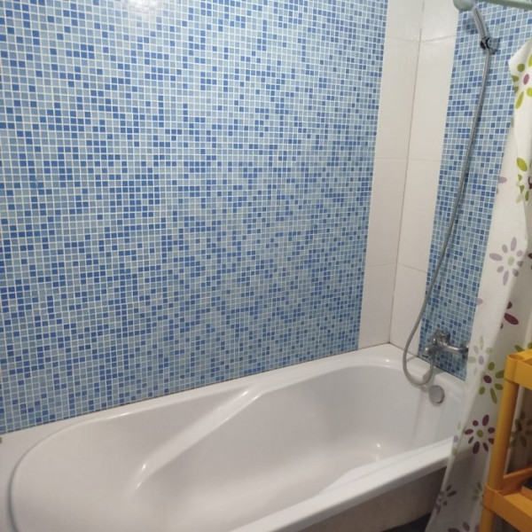 Фото № 6601 Продам 4х комн. квартиру в р-не маг. "Лидер"