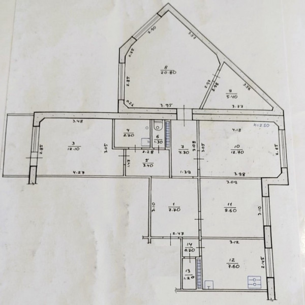 Фото № 6601 Продам 4х комн. квартиру в р-не маг. "Лидер"