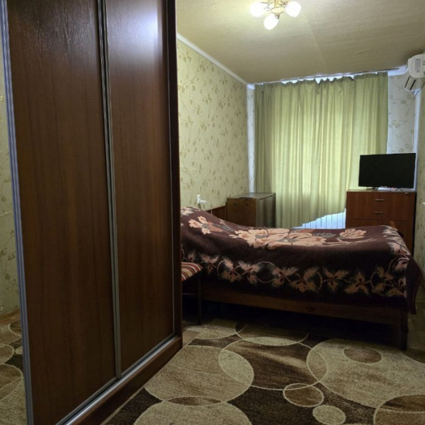 Фото Продам 2-х комнатную квартиру на кв. Ватутина