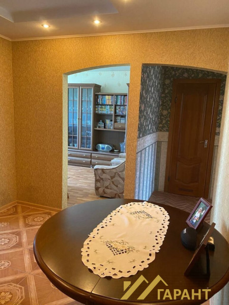 Фото 3-к квартира в районе Дома Природы г.Алчеаск#1388