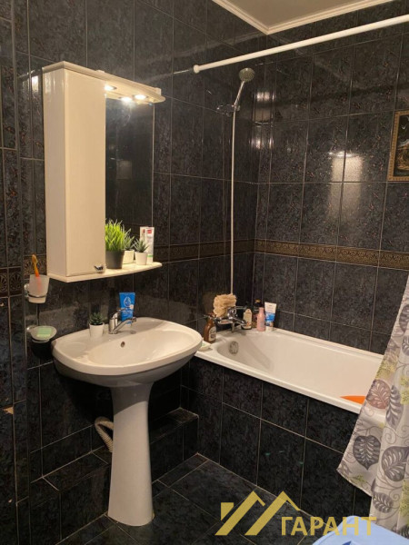 Фото 3-к квартира в районе Дома Природы г.Алчеаск#1388