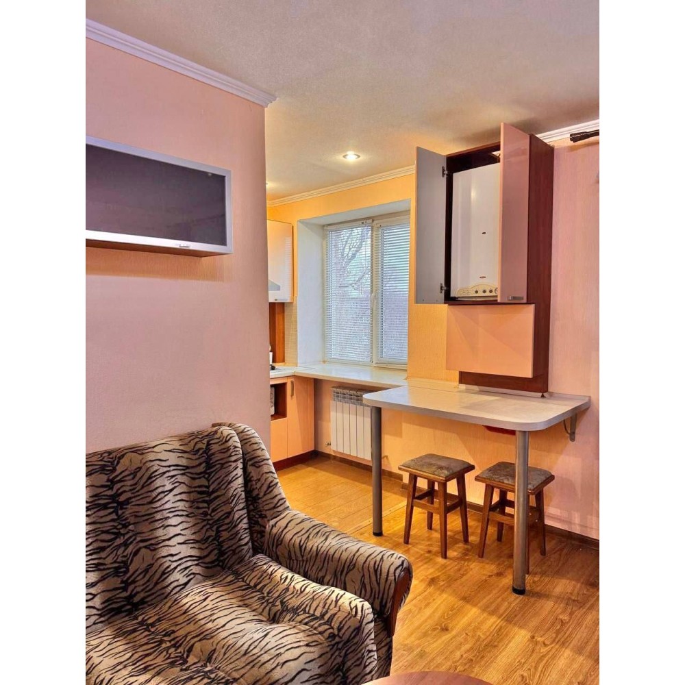 1-комн. квартира, кв-л Гагарина 10
