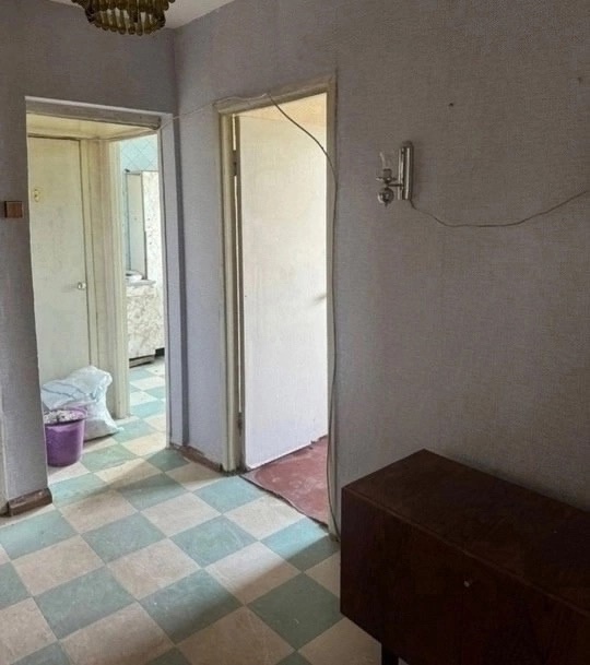 №648 ПРОДАЕТСЯ 3-Х КОМН. КВАРТИРА, Г. ПЕРЕВАЛЬСК, УЛ. ЛЕНИНА