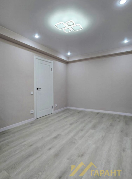 Фото 1-к квартира с хорошим ремонтом г.Алчевск#1397