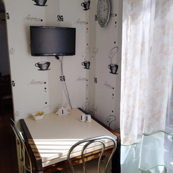 Продам 2х комнатную квартиру, г. Луганск, кв. Комарова