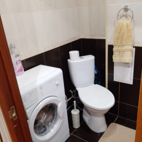 Фото Продам 2х комнатную квартиру, г. Луганск, кв. Комарова