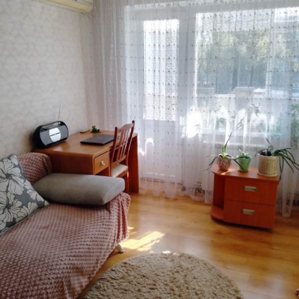 Фото Продам 2х комнатную квартиру, г. Луганск, кв. Комарова