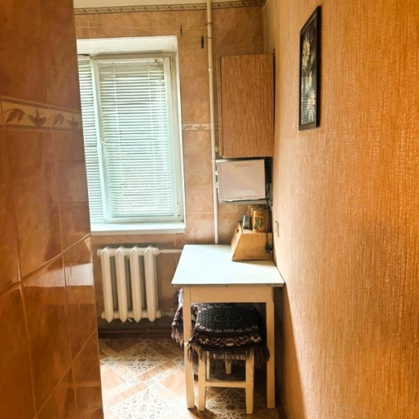 Фото № 5905 Продам 3х комн. квартиру в р-не маг. "Мега лапоть"